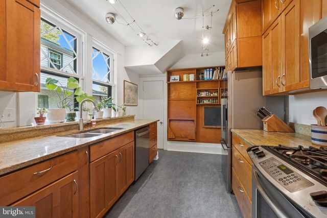 7216 WILLOW AVE, Takoma Park, MD 20912