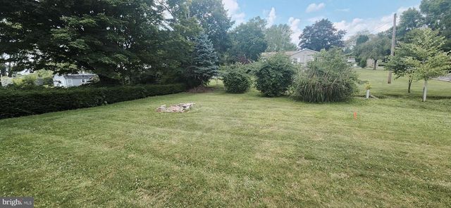 605 KANSA AVE, Pennsylvania Furnace, PA 16865