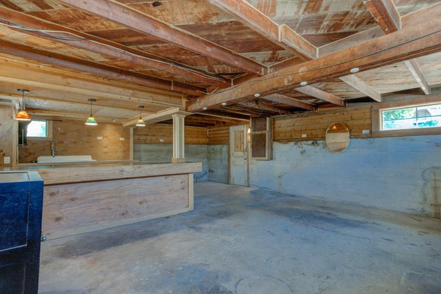 12194 Lake Boulevard, Redding, CA 96001