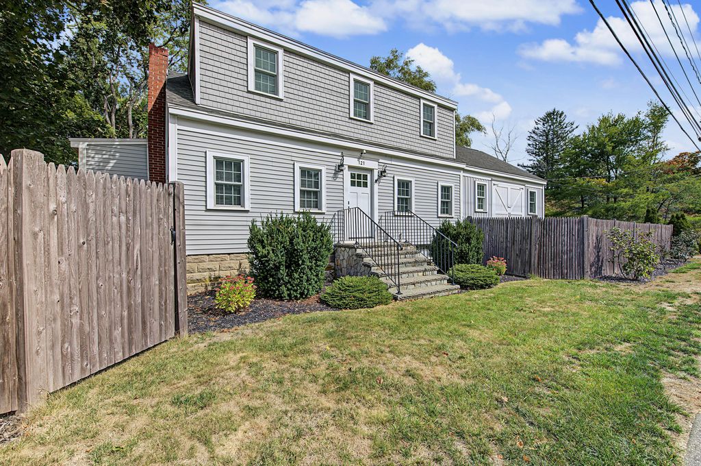 121 Bucknam Road, Falmouth, ME 04105 — exterior
