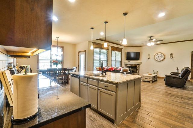 2103 E Sooner Road, Tuttle, OK 73089