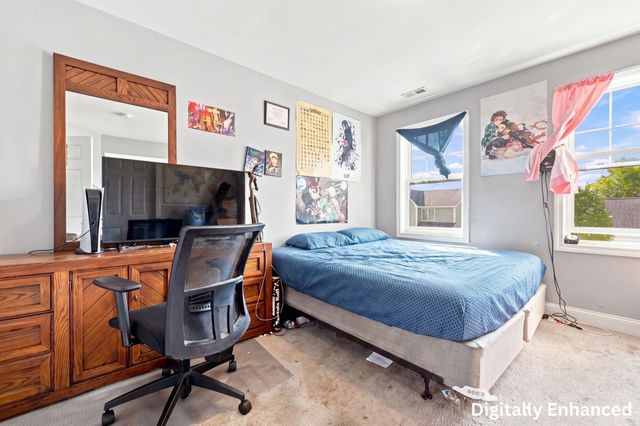 9 Mcguigan Circle, Lowell, MA 01852
