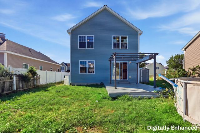 9 Mcguigan Circle, Lowell, MA 01852