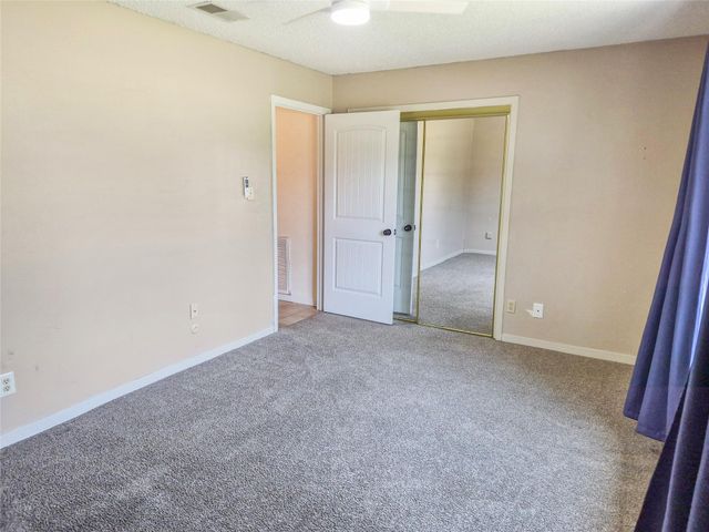 518 Walnut Street, Lake Jackson, TX 77566