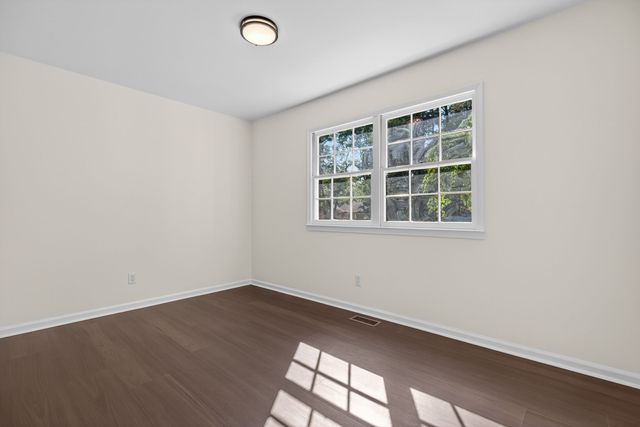 7604 Longstreet Drive, Raleigh, NC 27615