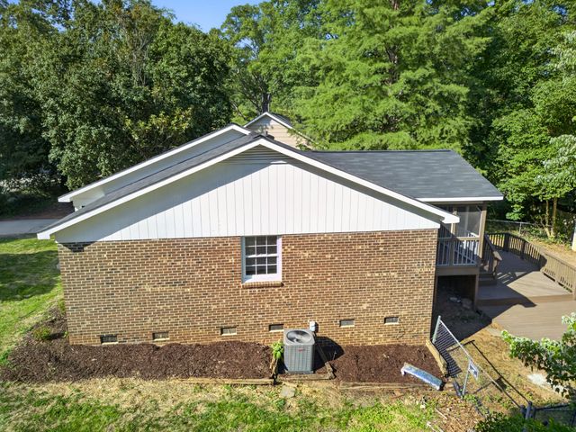 7604 Longstreet Drive, Raleigh, NC 27615