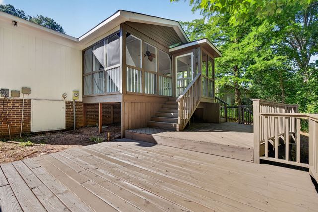 7604 Longstreet Drive, Raleigh, NC 27615