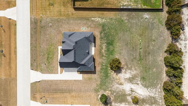 4651 Spring Garden Road, Midlothian, TX 76065