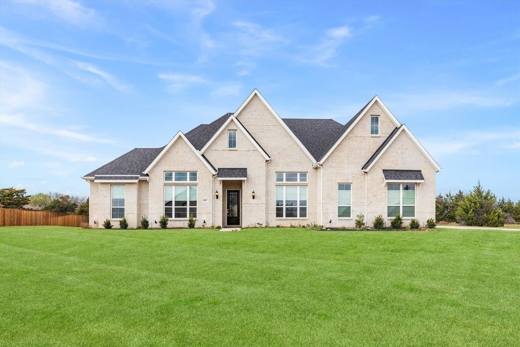 4651 Spring Garden Road, Midlothian, TX 76065