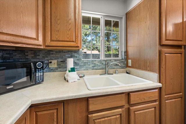 109 E Country Club Boulevard, Big Bear, CA 92314
