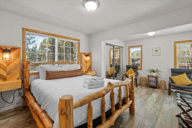 109 E Country Club Boulevard, Big Bear, CA 92314