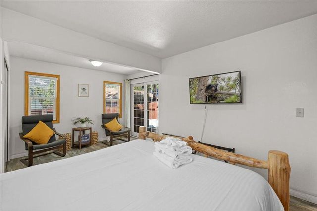 109 E Country Club Boulevard, Big Bear, CA 92314