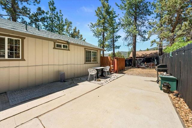 109 E Country Club Boulevard, Big Bear, CA 92314