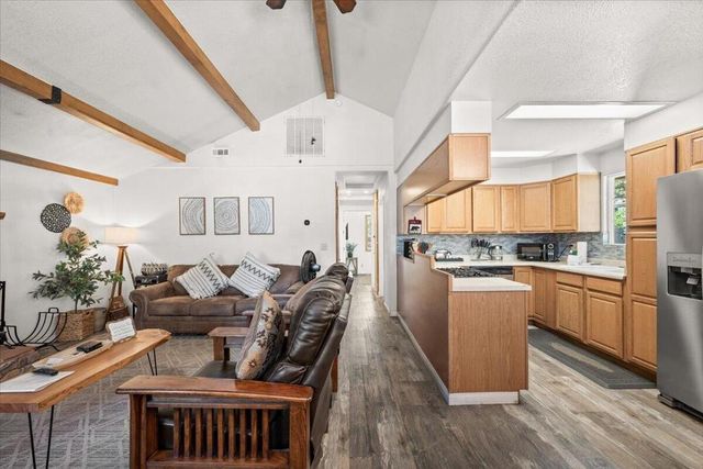 109 E Country Club Boulevard, Big Bear, CA 92314