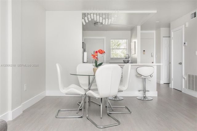 3600 NE 170th St 308, North Miami Beach, FL 33160