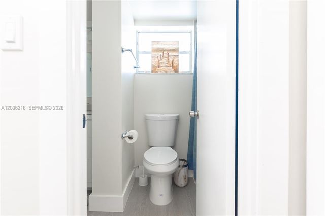 3600 NE 170th St 308, North Miami Beach, FL 33160