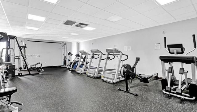 3600 NE 170th St 308, North Miami Beach, FL 33160