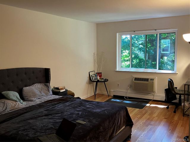 555 Central Park Avenue 114, Scarsdale, NY 10583