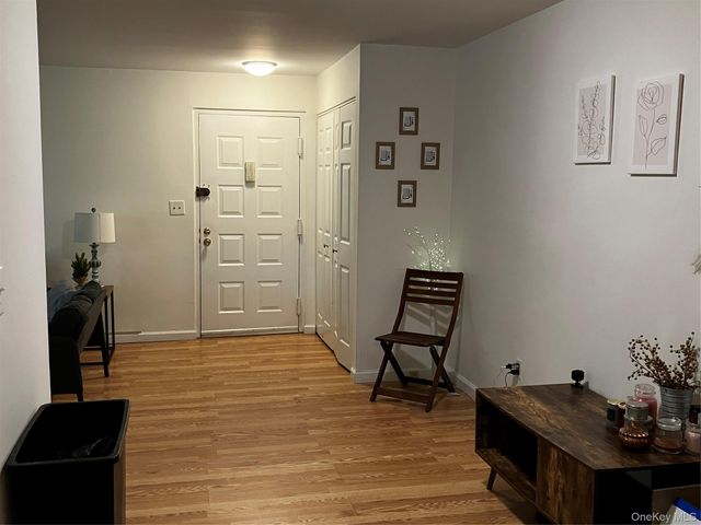 555 Central Park Avenue 114, Scarsdale, NY 10583
