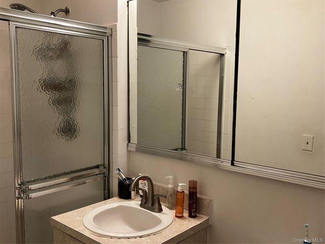 555 Central Park Avenue 114, Scarsdale, NY 10583
