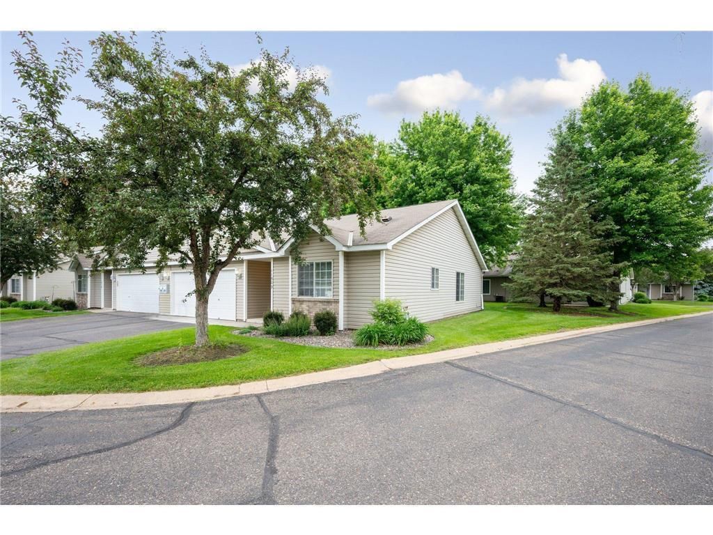 11509 Quay Street, Coon Rapids, MN 55433