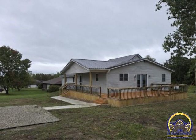 712 Idaho AVE, Holton, KS 66436