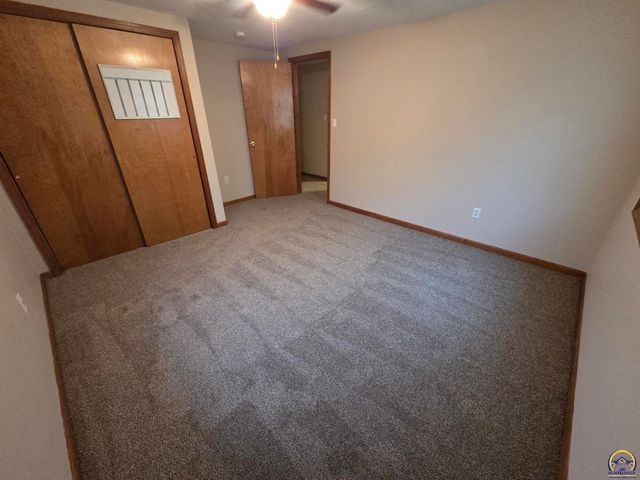 712 Idaho AVE, Holton, KS 66436