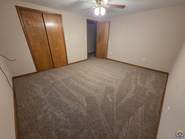 712 Idaho AVE, Holton, KS 66436