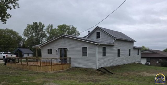 712 Idaho AVE, Holton, KS 66436