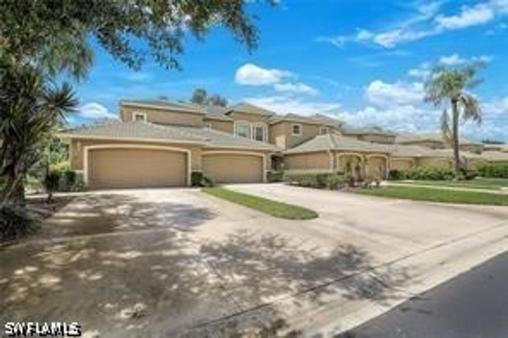 3435 Laurel Greens LN S 203, Naples, FL 34119