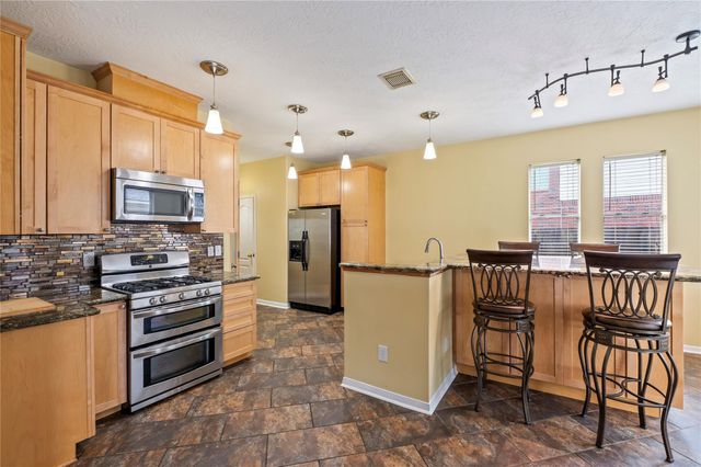 3124 Sand Shadow Drive, League City, TX 77573