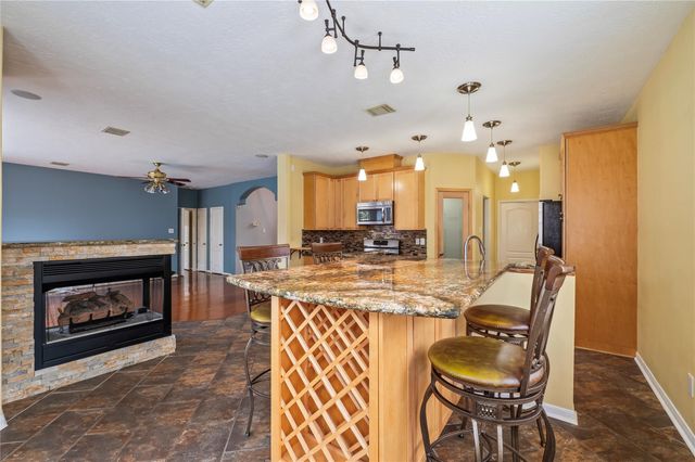 3124 Sand Shadow Drive, League City, TX 77573