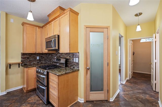3124 Sand Shadow Drive, League City, TX 77573