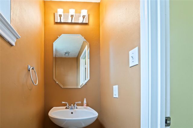3124 Sand Shadow Drive, League City, TX 77573