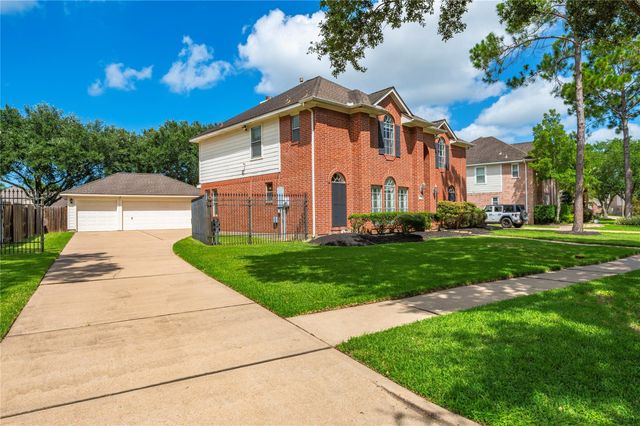 3124 Sand Shadow Drive, League City, TX 77573