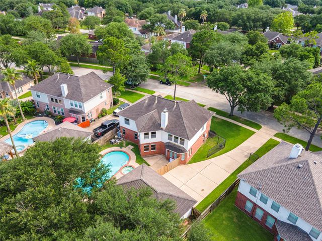 3124 Sand Shadow Drive, League City, TX 77573