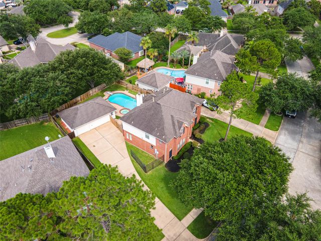 3124 Sand Shadow Drive, League City, TX 77573
