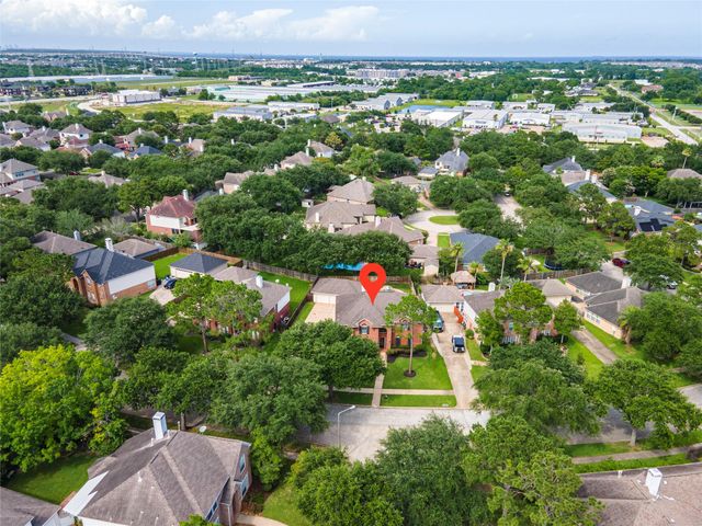 3124 Sand Shadow Drive, League City, TX 77573