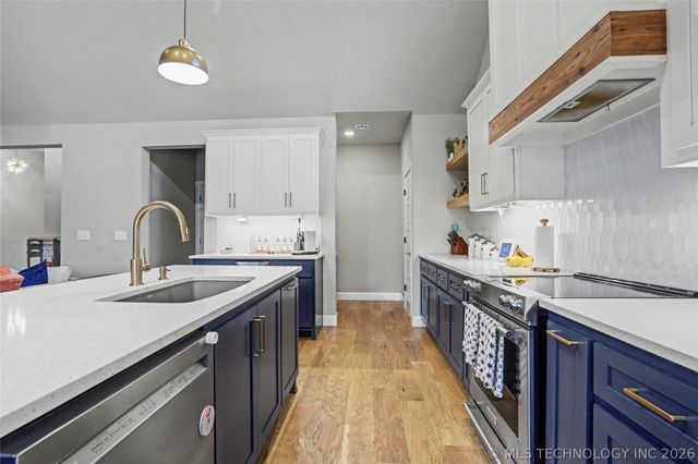 13852 S 21st Street E, Bixby, OK 74008