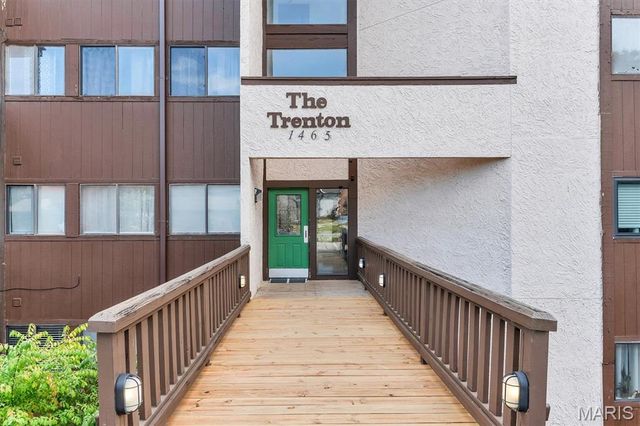 1465 Heritage Landing 207, St Charles, MO 63303