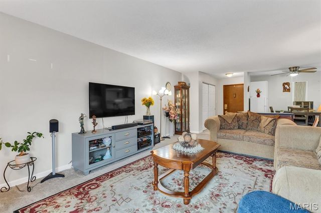 1465 Heritage Landing 207, St Charles, MO 63303