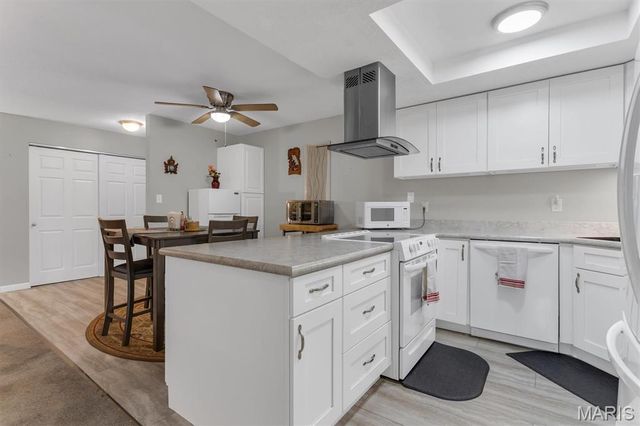 1465 Heritage Landing 207, St Charles, MO 63303