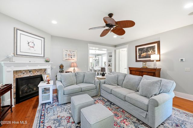 6221 Navigator Way, Southport, NC 28461