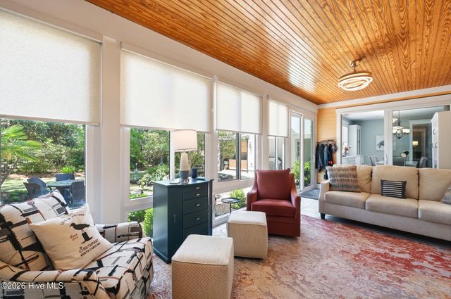 6221 Navigator Way, Southport, NC 28461