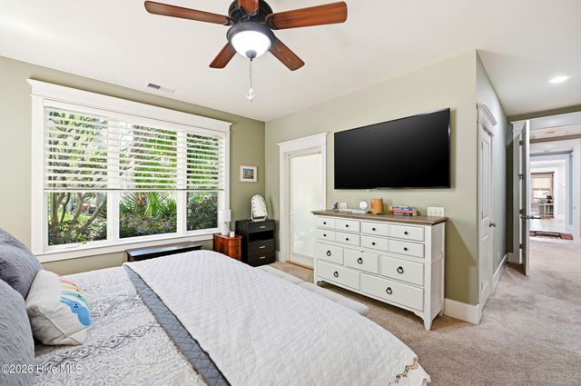 6221 Navigator Way, Southport, NC 28461