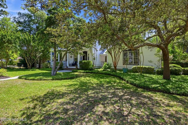 6221 Navigator Way, Southport, NC 28461