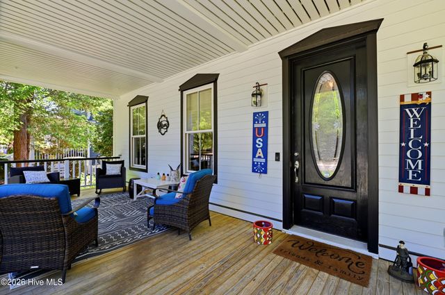 6221 Navigator Way, Southport, NC 28461