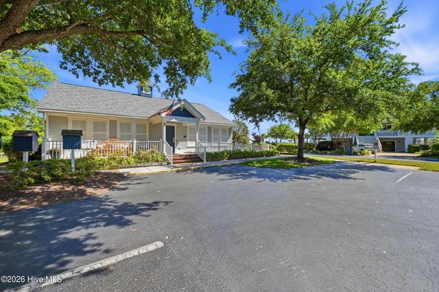 6221 Navigator Way, Southport, NC 28461