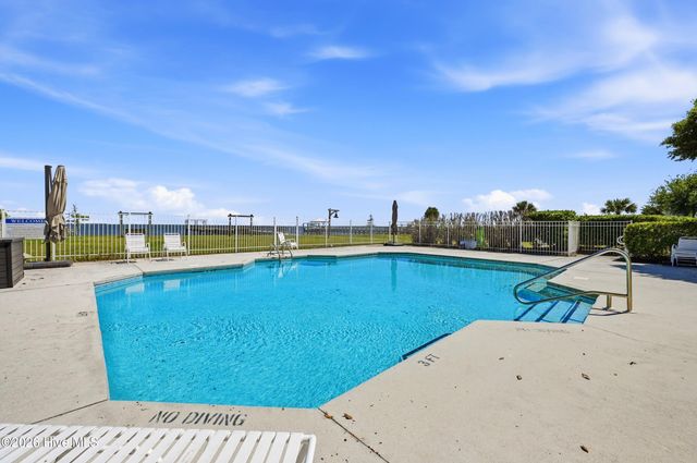 6221 Navigator Way, Southport, NC 28461