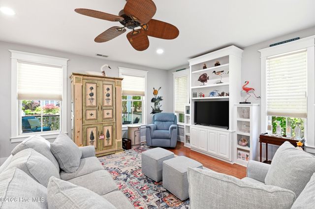 6221 Navigator Way, Southport, NC 28461